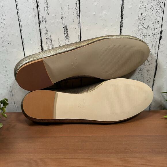 NWOT Walking Cradle Round Toe Gold Metallic Flats Size 6.5 - Picture 9 of 10